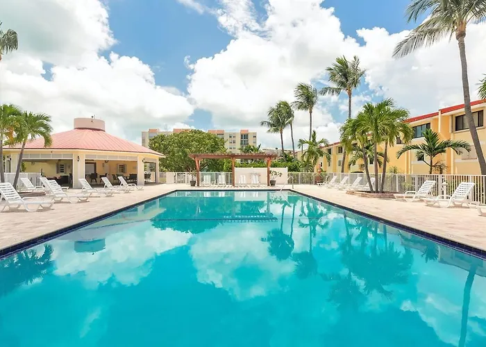 Islamorada Paradise Overlooking The Fabulous Florida Bay.
